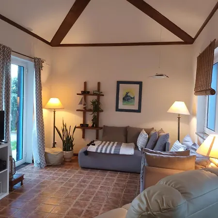 Casa Da Arvore Alojamento Local 449 Holiday home Porto Martins