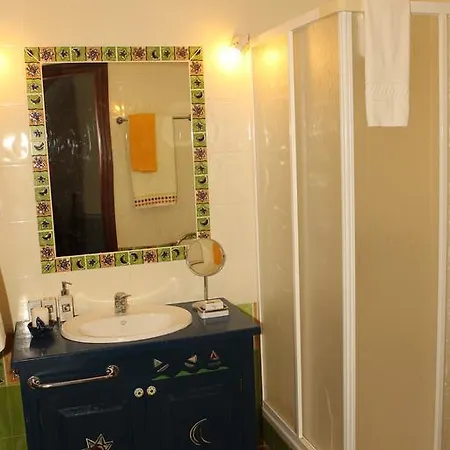 Casa Da Arvore Alojamento Local 449 Holiday home Porto Martins